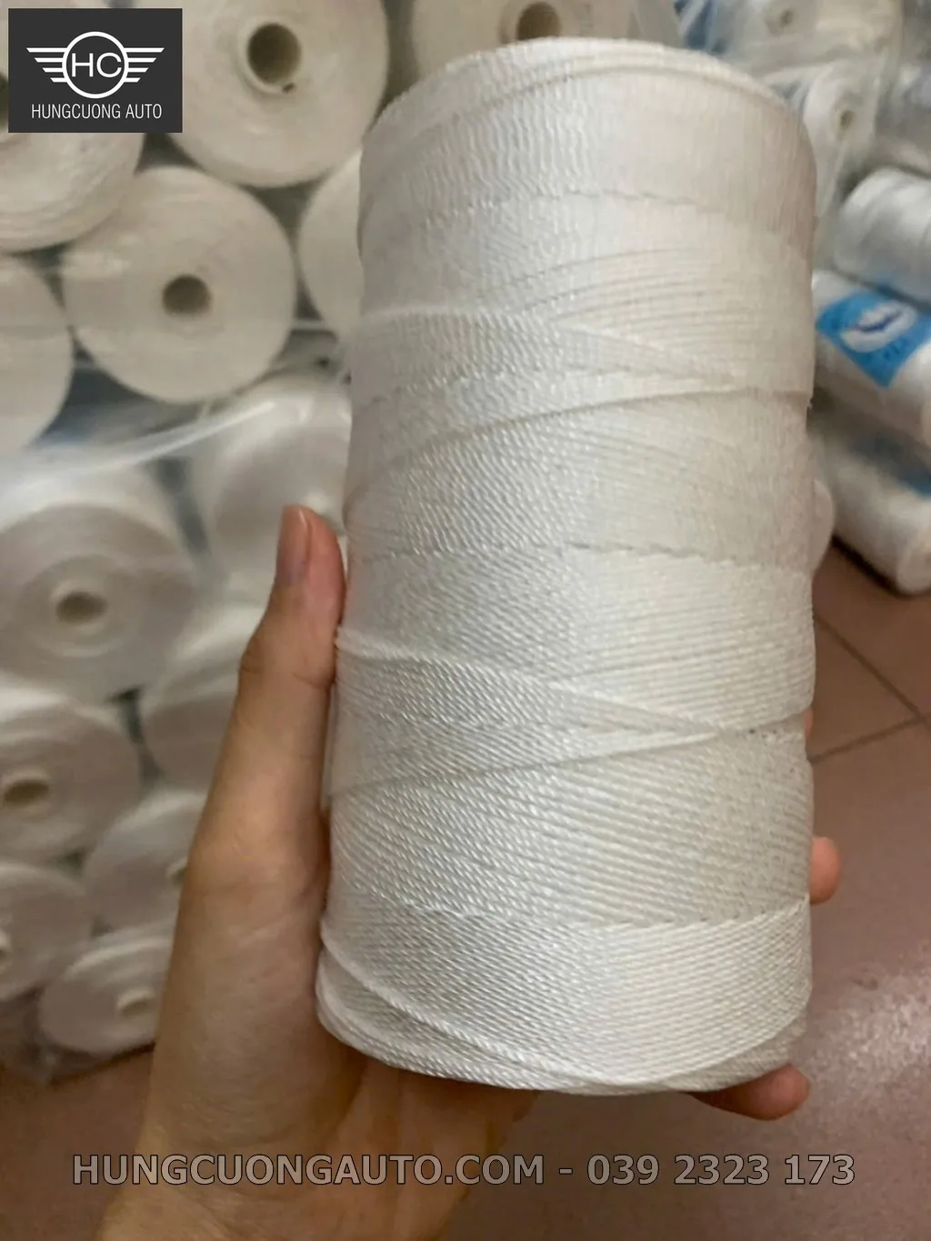 Dây dù được đóng gói sẵn sàng giao hàng toàn quốc, phù hợp nội dung “Cách Bảo Quản Dây Dù Và Tăng Tuổi Thọ Hệ Kéo Bạt”