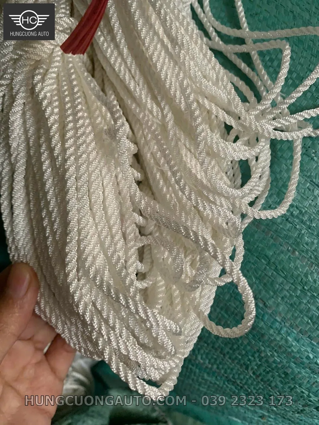 Kho dây dù số lượng lớn của Hùng Cường Auto phục vụ bán buôn và dự án, phù hợp nội dung “Cung Cấp Dây Dù Cho Dự Án, Công Trình Và Hồ Sơ Chào Giá”