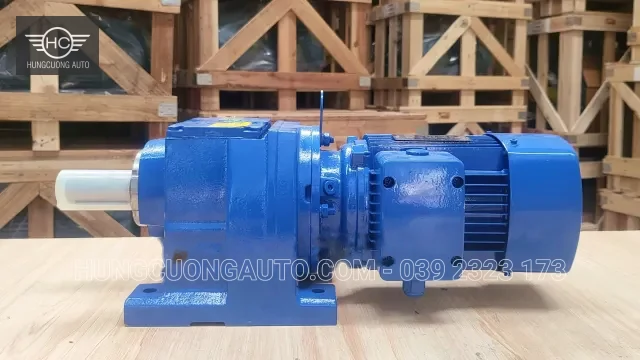 Motor giảm tốc trục thẳng dòng R nhìn bên hông