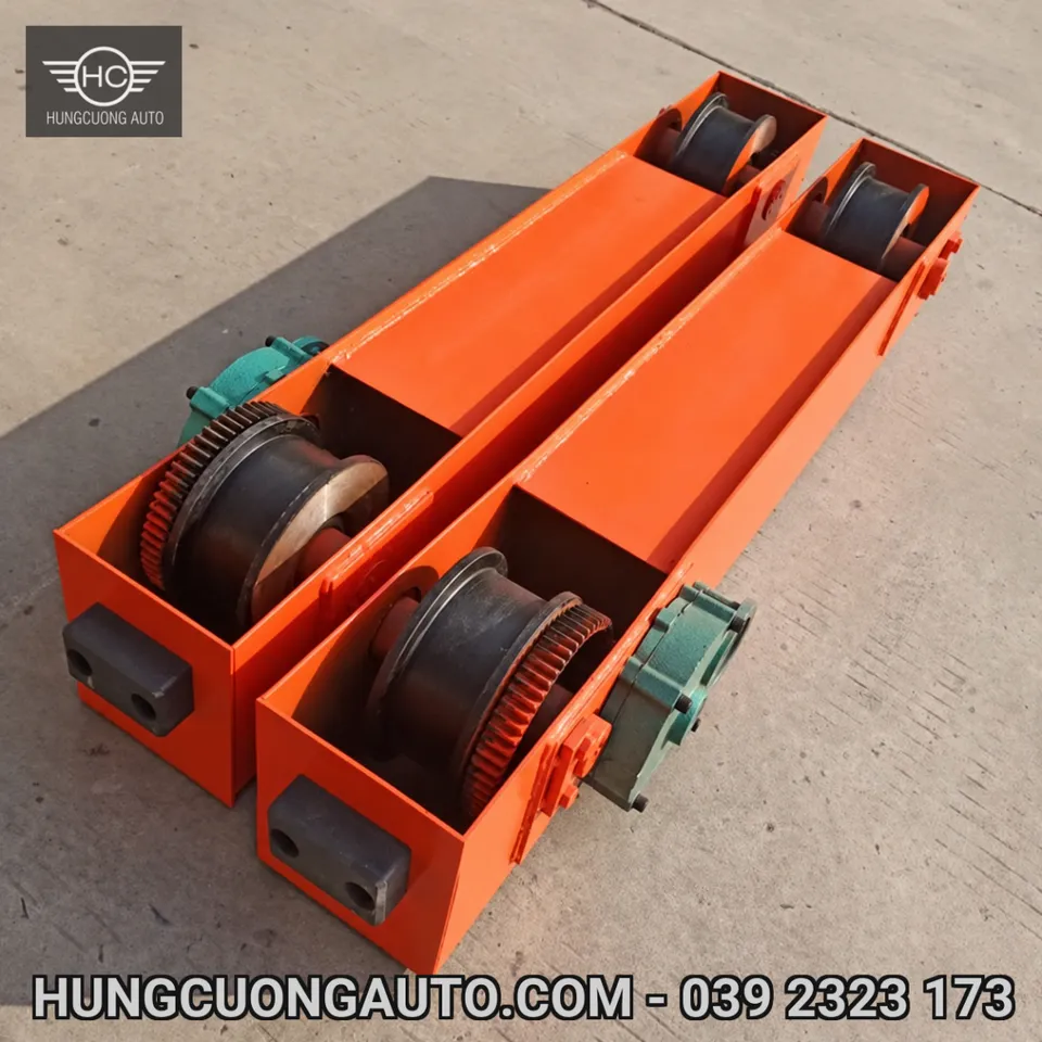 Dầm chuyển động dài 1,5 m dẫn động 2 motor 0,8 kW, vỏ nhôm