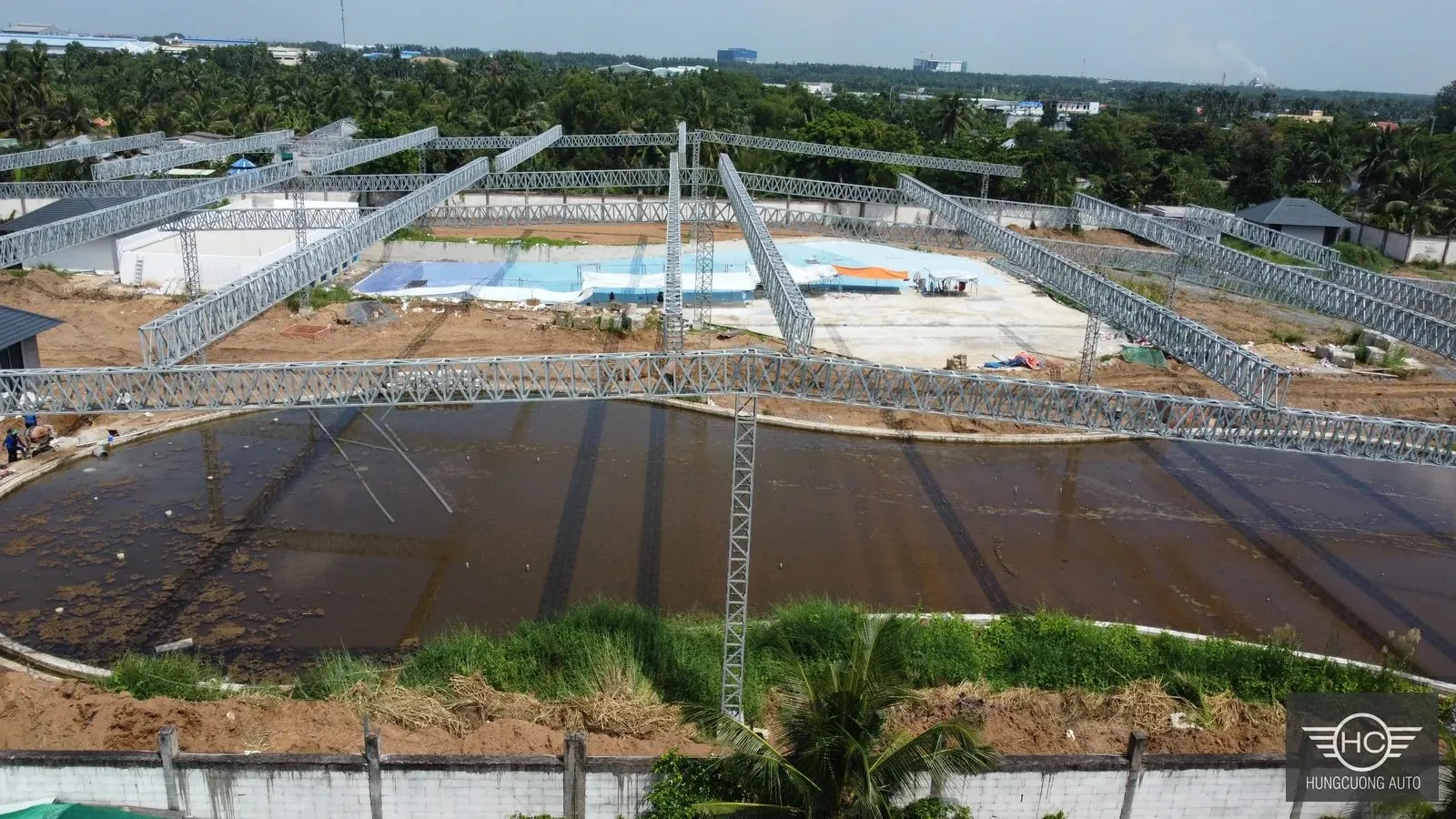 Hiện trạng khung thép tại khu bể bơi Vân Lại Viên