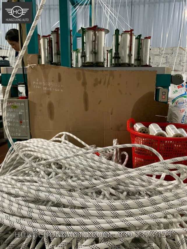 Dây Dù Ngoài Trời Dùng Được Bao Lâu?